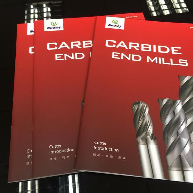 廣州彩色印刷 廣州專業(yè)的折頁畫冊設(shè)計制作